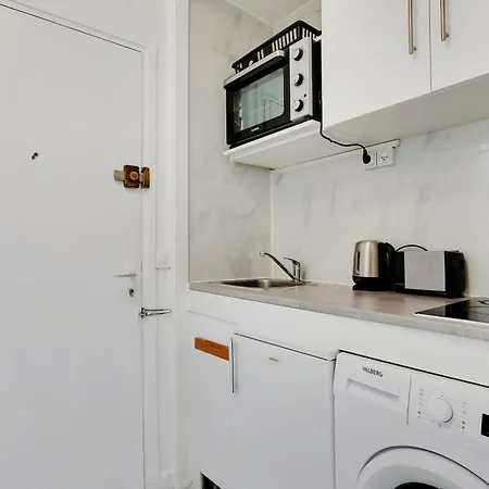 Alesia Apartment *