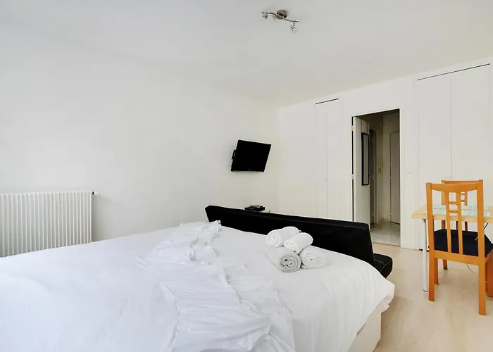 Alesia Apartment *