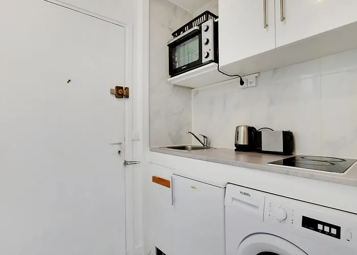 Alesia Apartment *